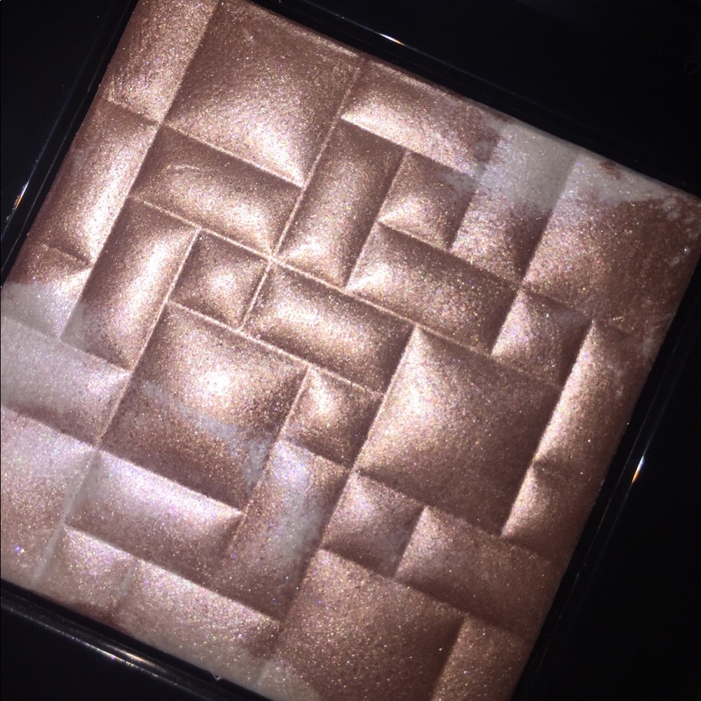 BUNDLE SALE NWOB Bobbi Brown Pink Glow Highlighter